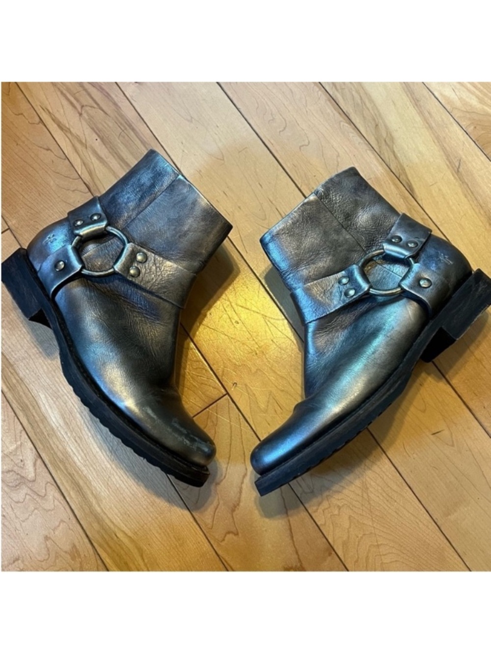 Frye Veronica Harness Silver Leather Ankle Boots size seven (7) - Picture 2 of 12